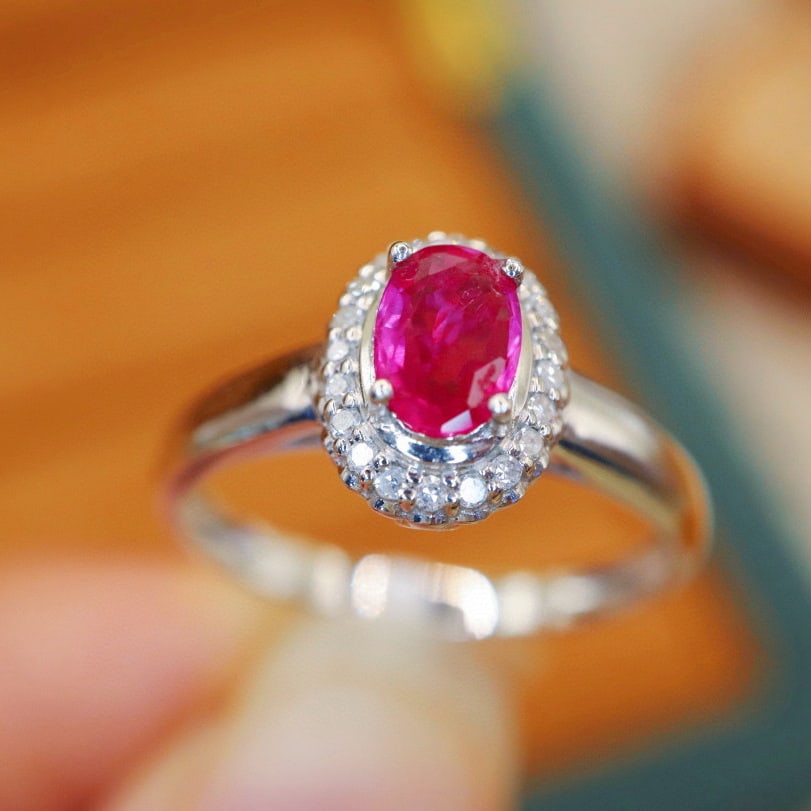 14k Gold 0.70 Ctw Natural Ruby & Diamond Ring - 3