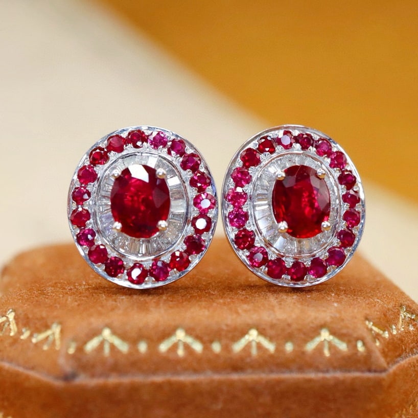 14k Gold 1.66 Ctw Natural Ruby & Diamond Earrings: Ref:230993217 // gold content:14k gold // main gemstone:ruby // shape:multiply // carat weight:1. 33ct // color:pigeonblood red // treatment:natural // // adjacent gemstone 2 : diamond // number of