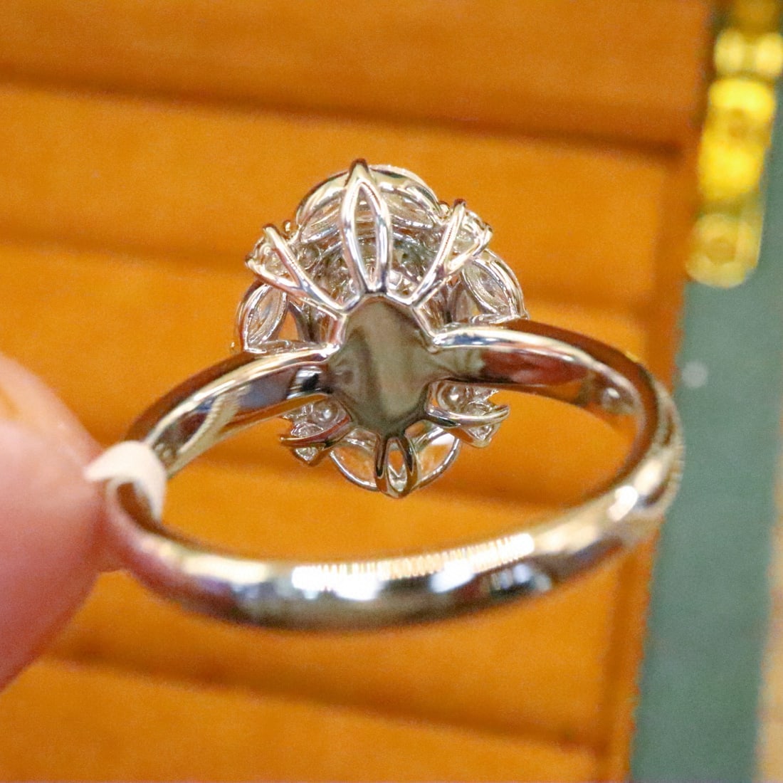 14k Gold 2.68 Ctw Natural Sapphire & Diamond Ring - 4