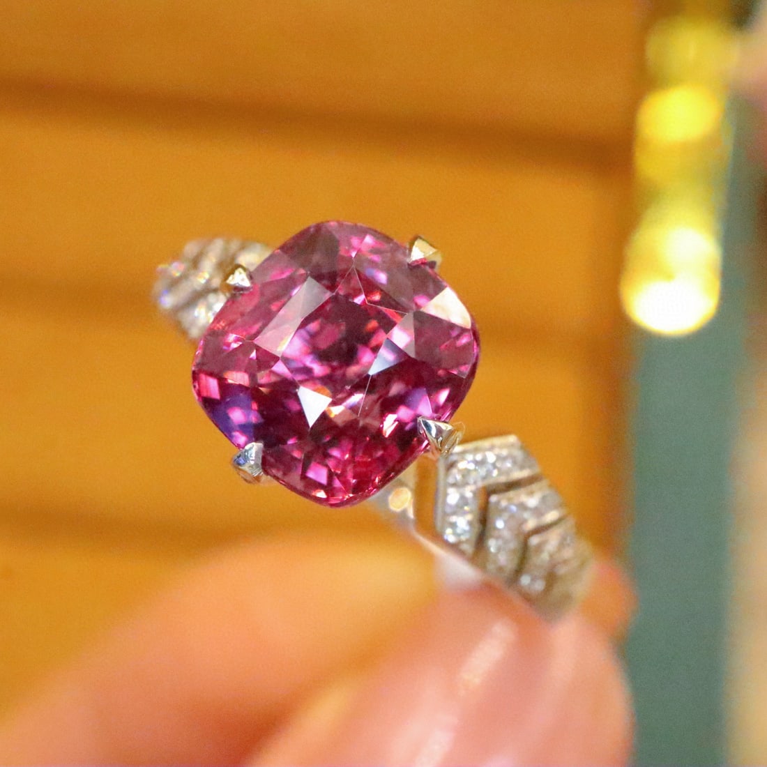 14k Gold 2.89 Ctw Natural Spinel & Diamond Ring: Ref:230993242 // gold content:14k gold // ring size:7. 25us // // main gemstone:spinel // shape:cushion // carat weight:2. 78ct // color:pink // treatment:natural // // adjacent gemstone 2 : diamond