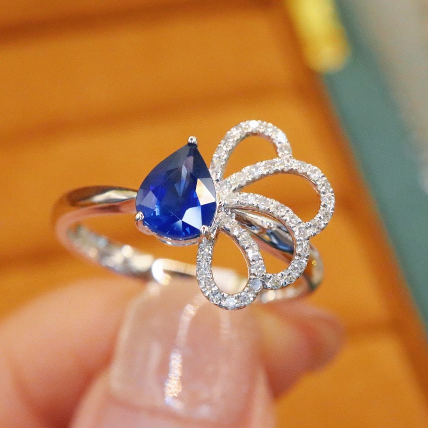 14k Gold 0.85 Ctw Natural Sapphire & Diamond Ring - 2