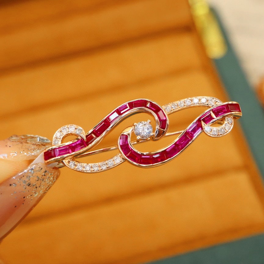 14k Gold 1.96 Ctw Natural Ruby & Diamond Brooch/pendant( Without Chain ) - 3