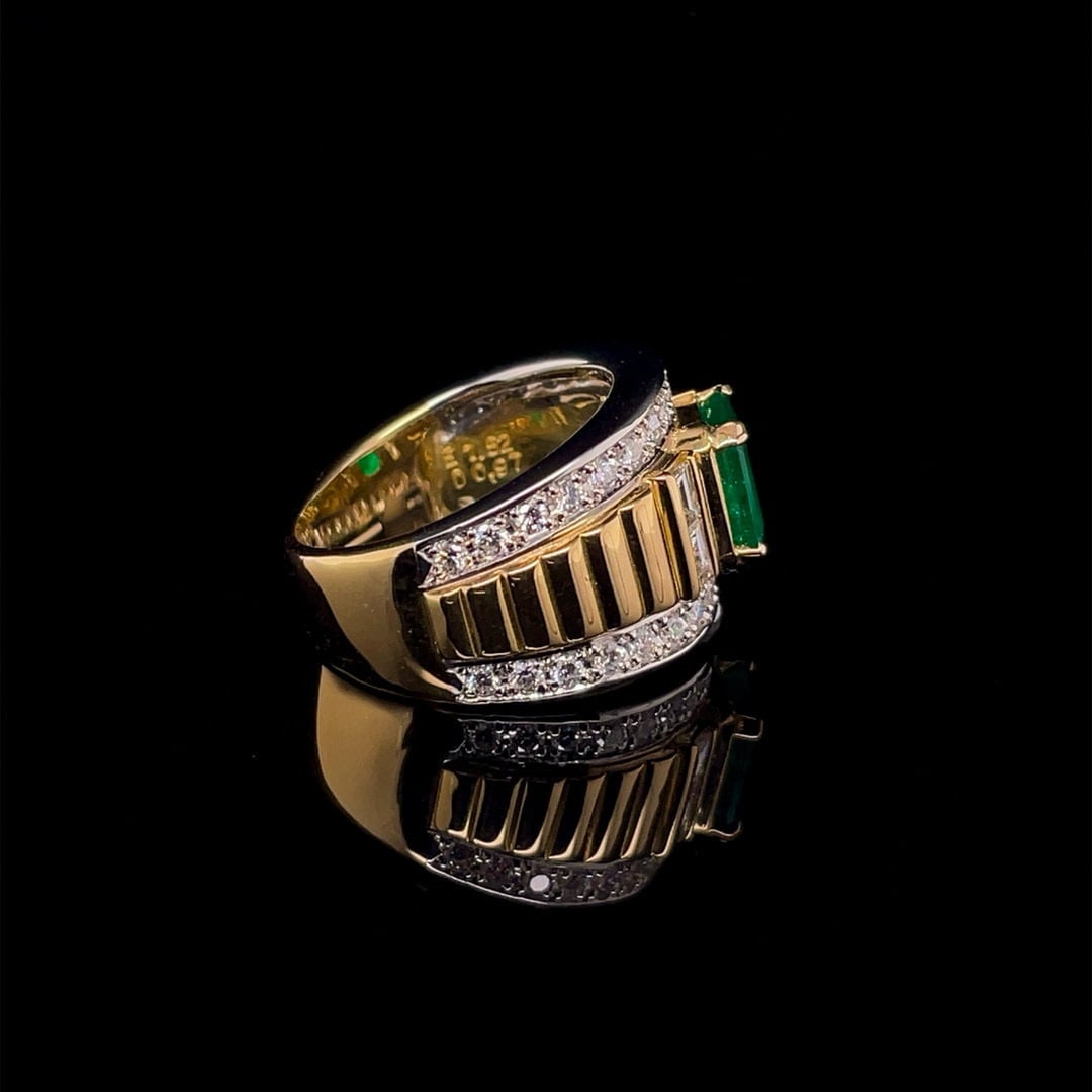 14k Gold 2.49 Ctw Vivid Green Natural Emerald & Diamond Ring - 3