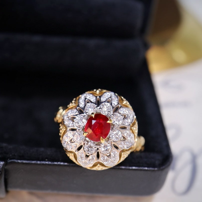 14k Gold 1.21 Ctw Natural Ruby & Diamond Ring: Ref:230994024 // gold content:14k gold // ring size:7. 25us // // main gemstone:ruby // shape:oval // carat weight:0. 65ct // color:pigeonblood red // treatment:natural // // adjacent gemstone 2 : dia