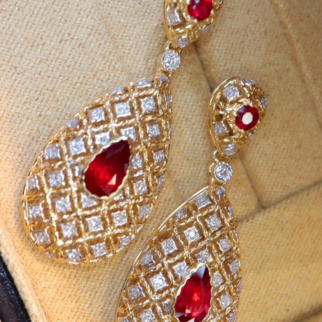 14k Gold 1.70 Ctw Natural Ruby & Diamond Earrings - 4