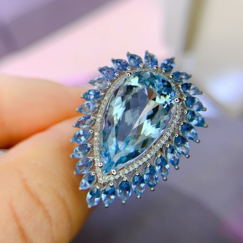 14k Gold 9.31 Ctw Natural Aquamarine & Aquamarine Ring - 2