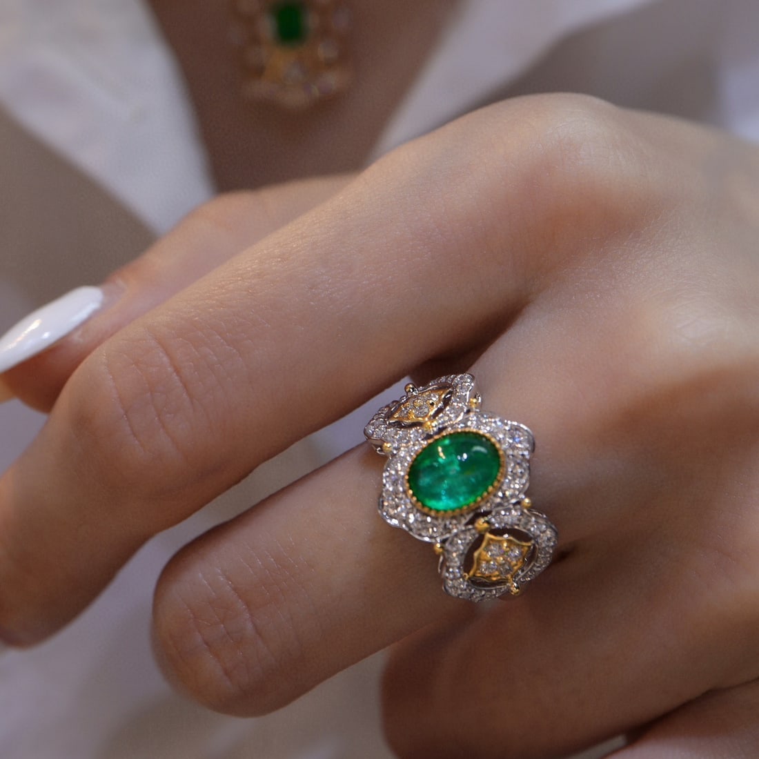 14k Gold 2.09 Ctw Natural Emerald & Diamond Ring - 4