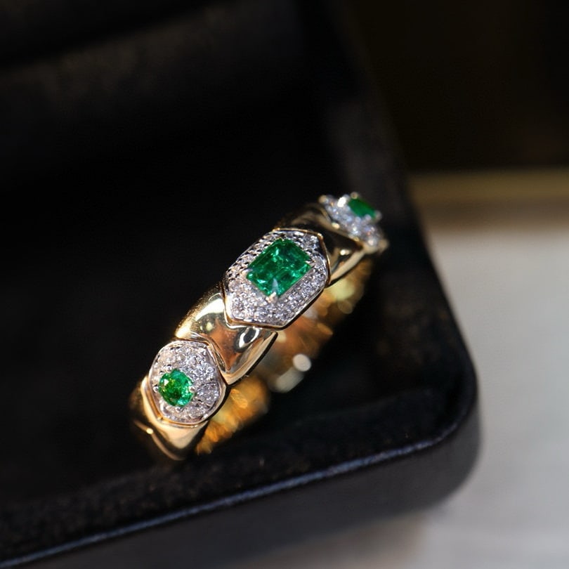 14k Gold 0.38 Ctw Natural Emerald & Diamond Ring - 2