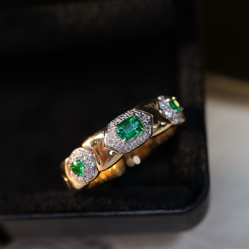14k Gold 0.38 Ctw Natural Emerald & Diamond Ring - 3