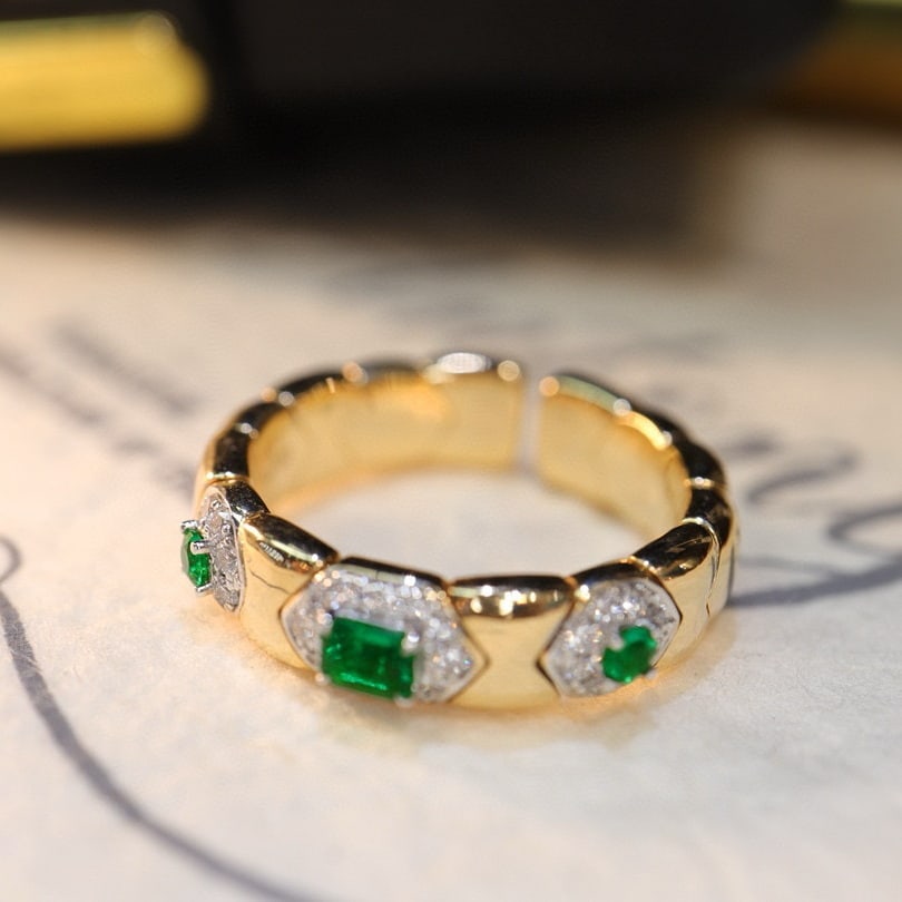 14k Gold 0.38 Ctw Natural Emerald & Diamond Ring - 5