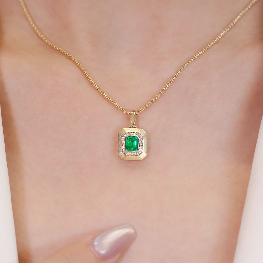 14k Gold 0.5 Ct Vivid Green Natural Emerald & Diamond Pendant( Without Chain ) - 5