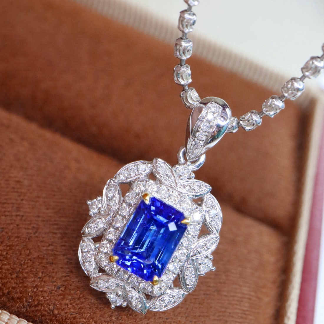 14k Gold 1.67 Ctw Natural Sapphire & Diamond Pendant( Without Chain ) - 4
