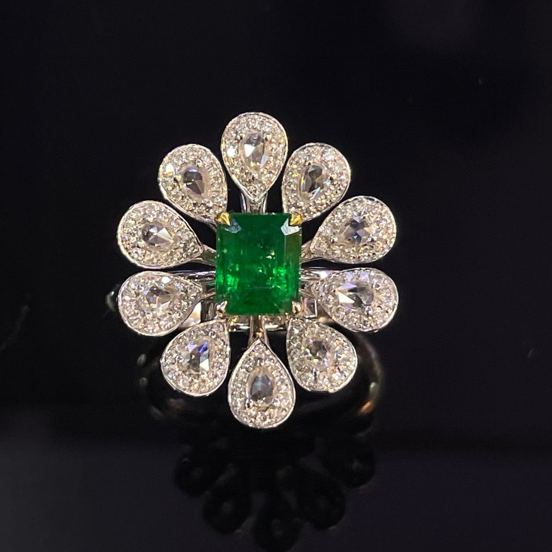 14k Gold 2.50 Ctw Vivid Green Natural Emerald & Diamond Ring/pendant( Without Chain ) - 4