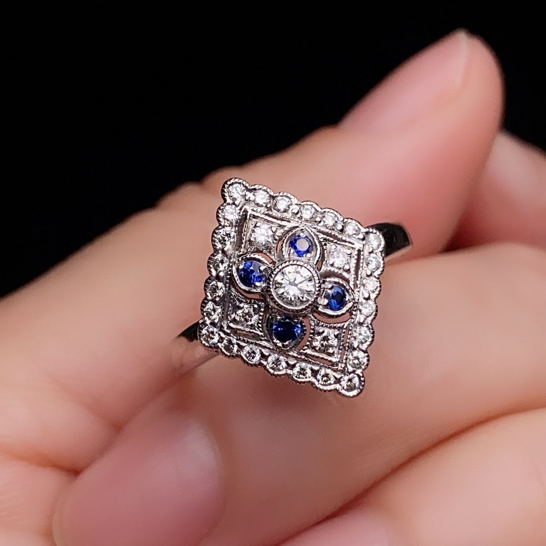 14k Gold 0.36 Ctw Natural Sapphire & Diamond Ring - 3