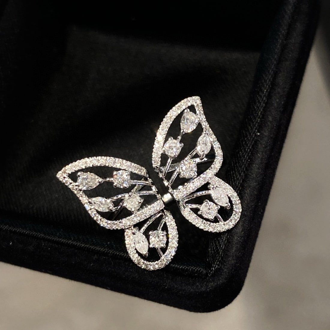 14k Gold 0.75 Ct Natural H Diamond & Butterfly Ring: Ref:230994066 // gold content:14k gold // ring size:7. 25us // // main gemstone:diamond // shape:multiply // carat weight:0. 75ct // clarity grade:vs-si // color:h // treatment:natural // High Estimat