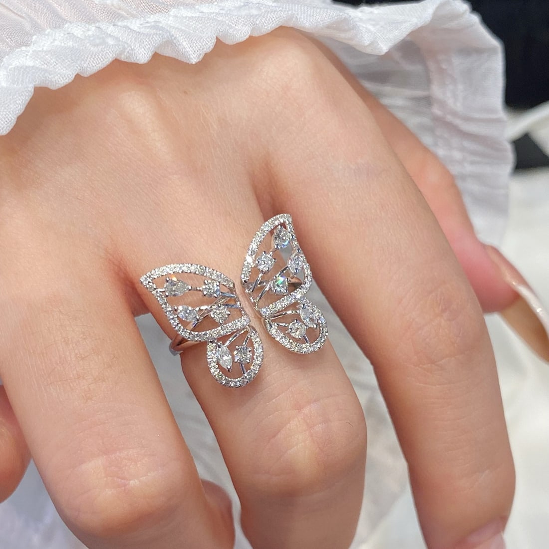 14k Gold 0.75 Ct Natural H Diamond & Butterfly Ring - 5