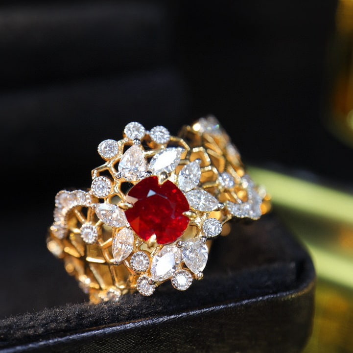 14k Gold 1.73 Ctw Natural Ruby & Diamond Ring: Ref:230994076 // gold content:14k gold // ring size:7. 25us // // main gemstone:ruby // shape:oval // carat weight:0. 86ct // color:pigeonblood red // treatment:natural // // adjacent gemstone 2 : dia
