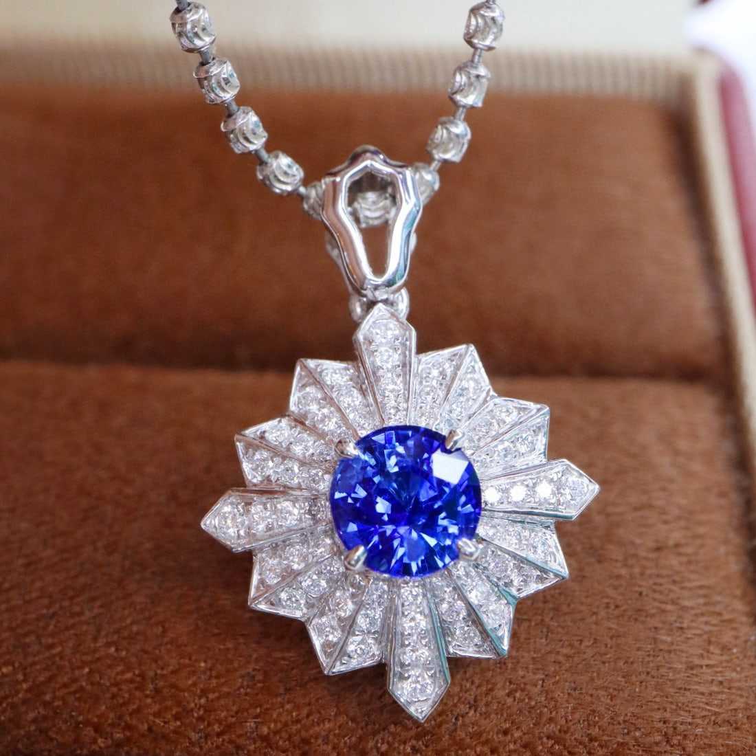 14k Gold 1.34 Ctw Natural Sapphire & Diamond Pendant( Without Chain ): Ref:230994077 // gold content:14k gold // main gemstone:sapphire // shape:round // carat weight:1. 07ct // color:royal blue // treatment:natural // cut grade:g // // adjacent gemstone 2 : diamond //