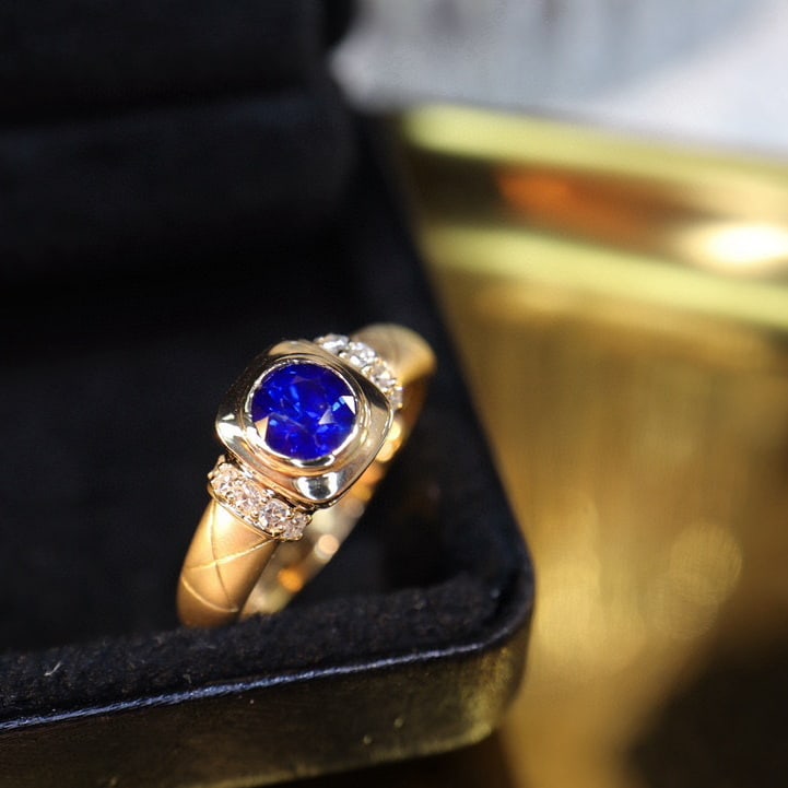 14k Gold 0.75 Ctw Natural Sapphire & Diamond Ring: Ref:230994080 // gold content:14k gold // ring size:7. 25us // // main gemstone:sapphire // shape:oval // carat weight:0. 65ct // color:royal blue // treatment:natural // // adjacent gemstone 2 :
