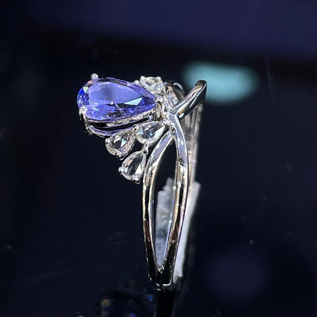 14k Gold 0.70 Ct Natural Tanzanite & Sapphire Ring - 2