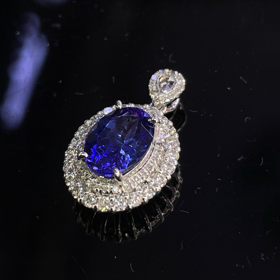 14k Gold 2.60 Ctw Natural Tanzanite & Diamond Pendant( Without Chain ) - 2