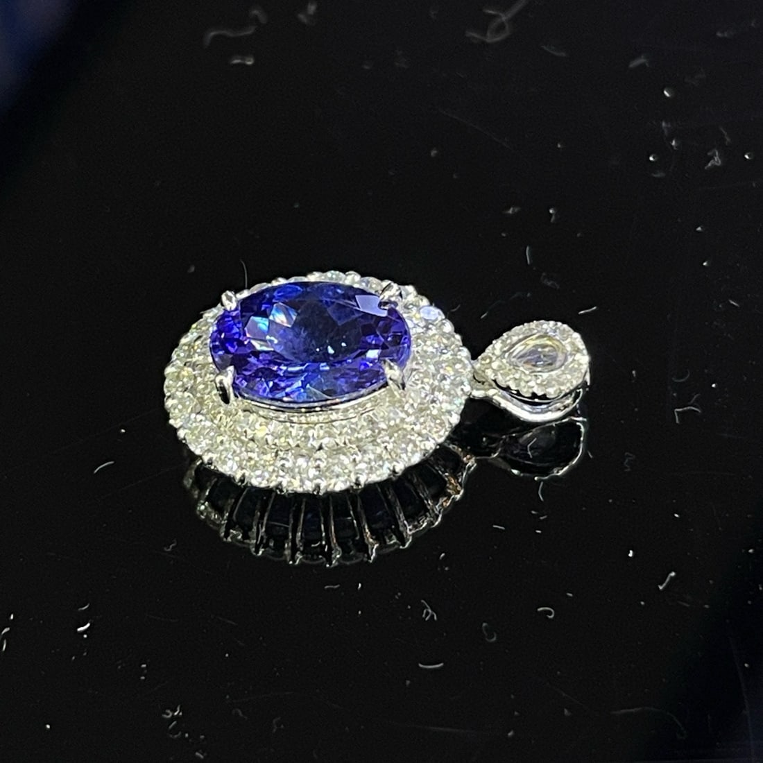 14k Gold 2.60 Ctw Natural Tanzanite & Diamond Pendant( Without Chain ) - 3