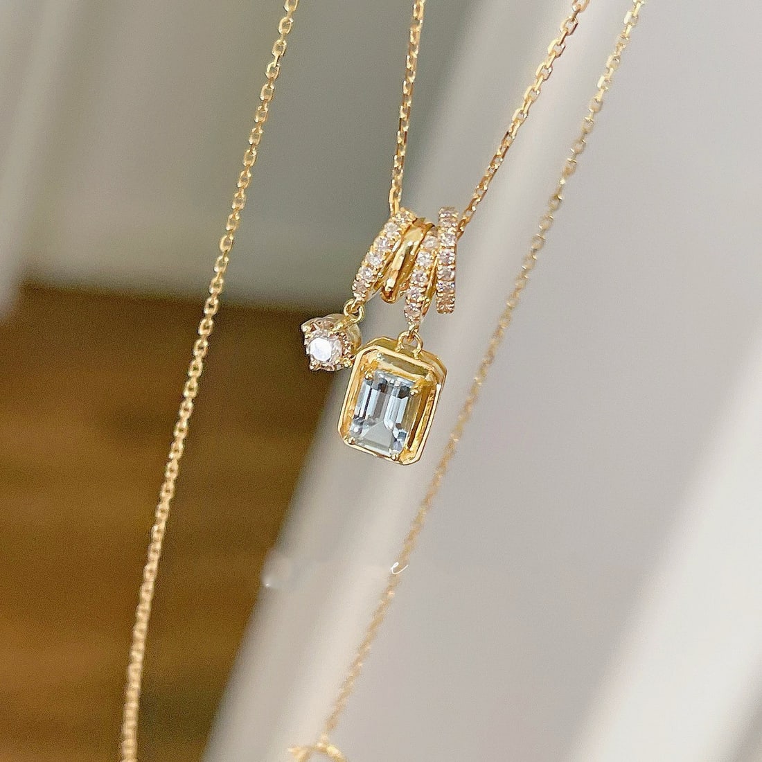 14k Gold 0.8 Ctw Natural Aquamarine & Diamond Necklace - 2
