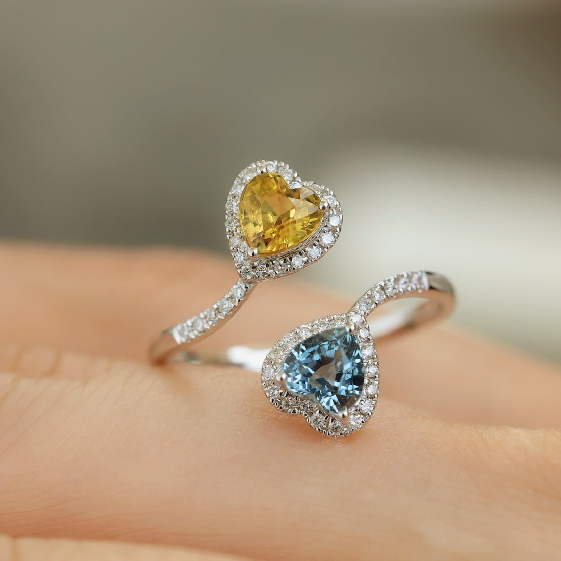 14k Gold 1.24 Ct Natural Sapphire & Diamond Ring: Ref:230994098 // gold content:14k gold // ring size:7. 25us // // main gemstone:sapphire // shape:heart // carat weight:1. 24ct // color:color // treatment:natural // // adjacent gemstone 2 : diamond 