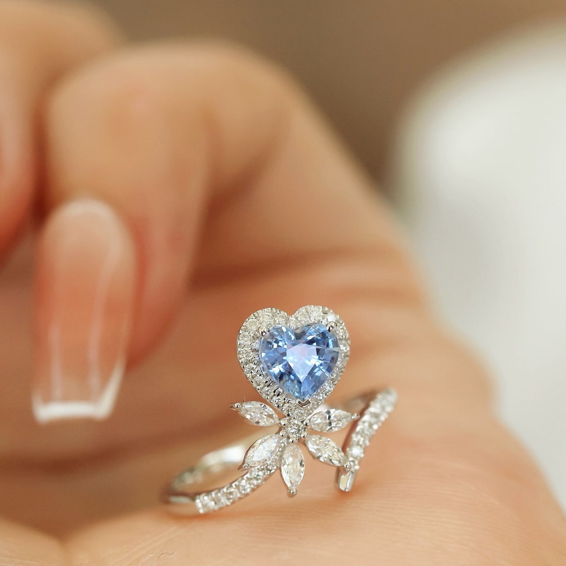 14k Gold 0.67 Ct Natural Sapphire & Diamond Ring - 2