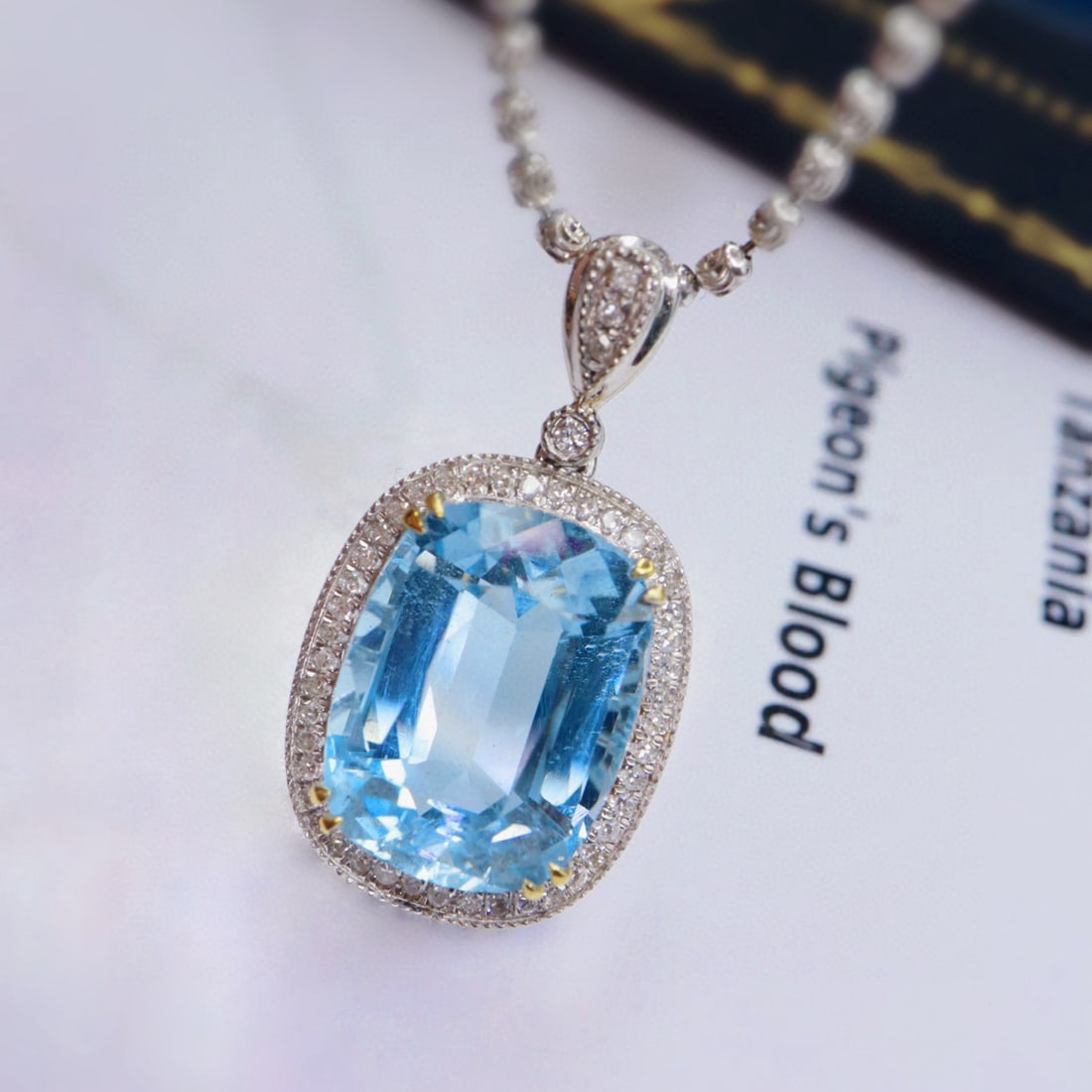 14k Gold 5.31 Ctw Natural Aquamarine & Diamond Pendant( Without Chain ): Ref:230994101 // gold content:14k gold // main gemstone:aquamarine // shape:cushion // carat weight:5. 10ct // color:santa maria color // treatment:natural // // adjacent gemstone 2 : diamond //