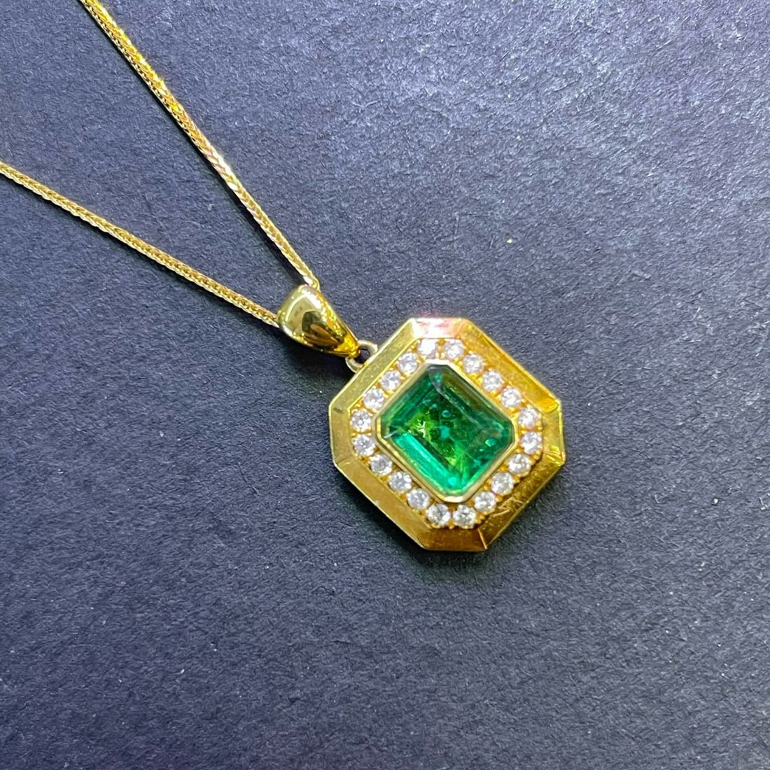 14k Gold 1.52 Ctw Natural Emerald & Diamond Pendant( Without Chain ) - 5