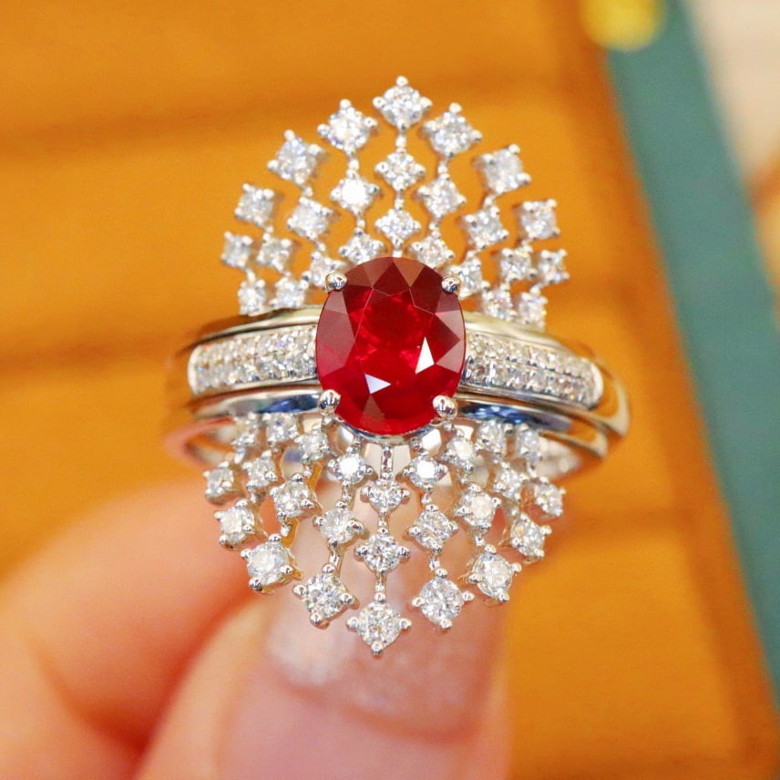 14k Gold 1.69 Ctw Natural Ruby & Diamond Ring: Ref:230994112 // gold content:14k gold // ring size:7. 25us // // main gemstone:ruby // shape:oval // carat weight:1. 05ct // color:pigeonblood red // treatment:natural // // adjacent gemstone 2 : dia