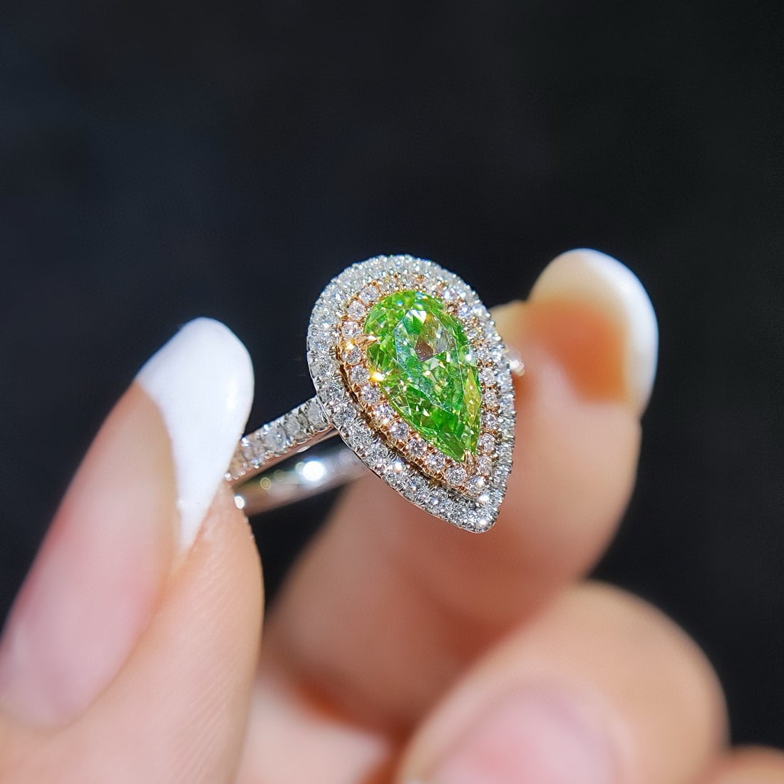 Gia Certified 14k Gold 1.32 Ctw Natural Green Diamond & Diamond Ring - 2