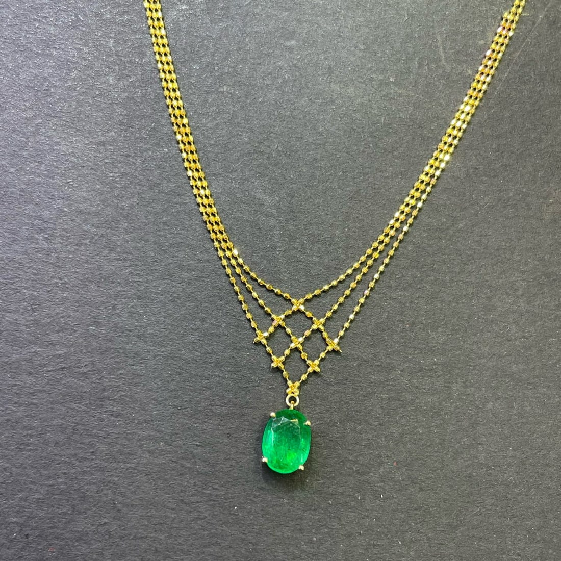 14k Gold 1.5 Ct Vivid Green Natural Emerald Necklace - 5