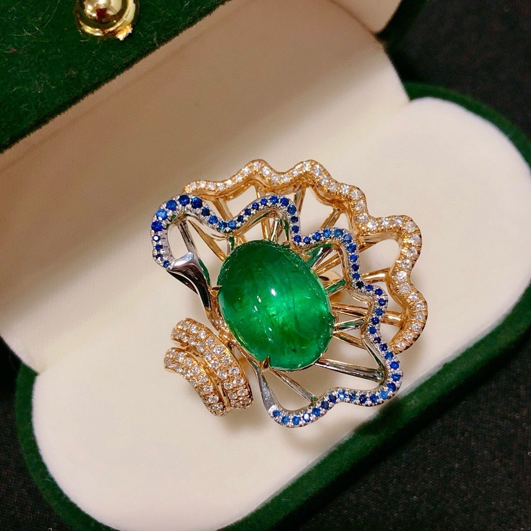 14k Gold 10.11 Ctw Vivid Green Natural Emerald & Diamond Ring: Ref:230994129 // gold content:14k gold // ring size:7. 25us // // main gemstone:emerald // shape:oval // carat weight:9. 58ct // color:vivid green // treatment:natural // // adjacent gemstone 2 : diam