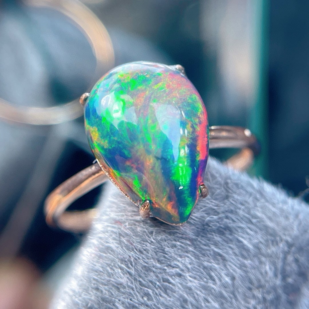 14k Gold 3.58 Ct Natural Opal Ring - 2