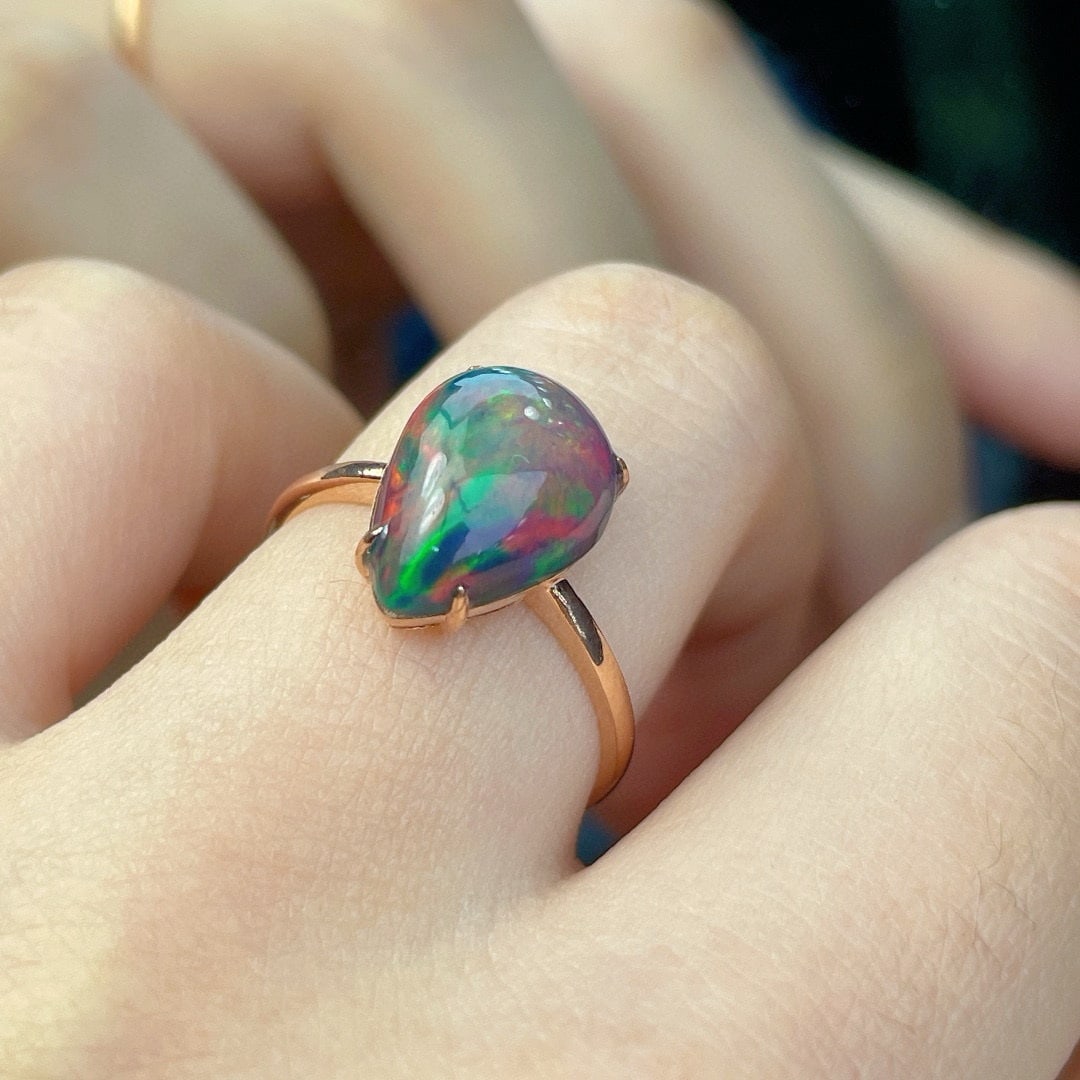 14k Gold 3.58 Ct Natural Opal Ring - 3