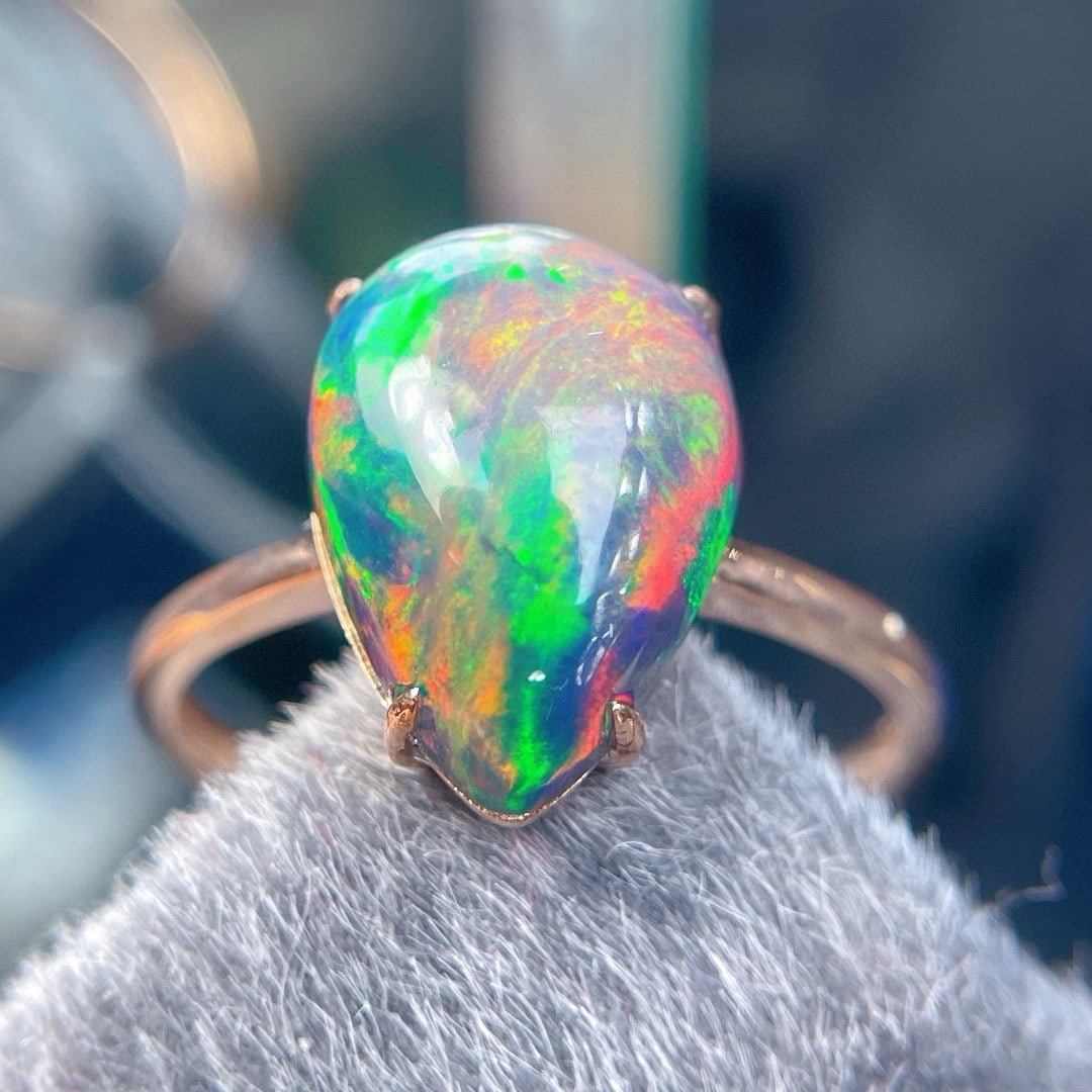 14k Gold 3.58 Ct Natural Opal Ring - 4