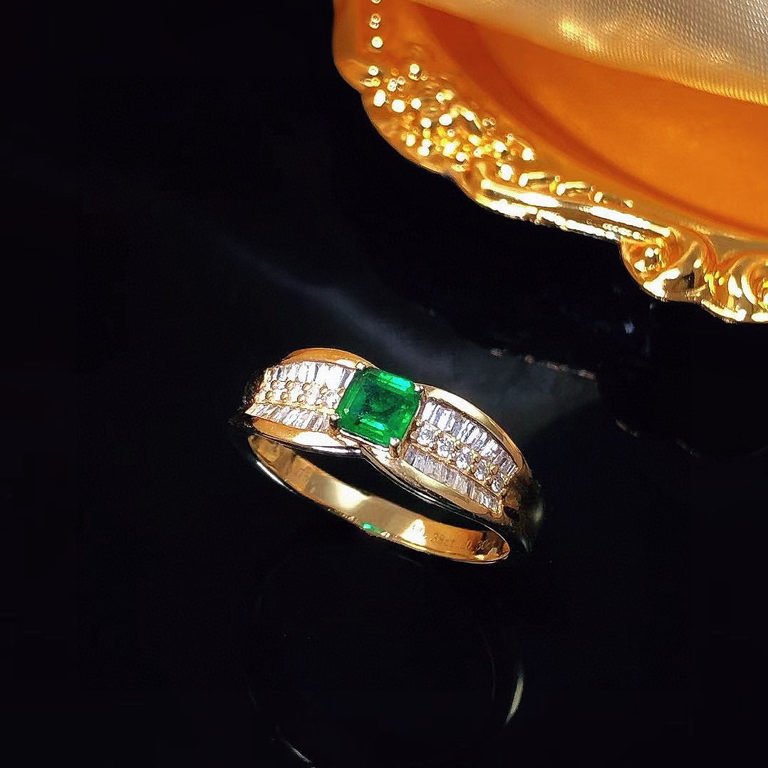 14k Gold 0.38 Ct Vivid Green Natural Emerald & Diamond Ring - 5