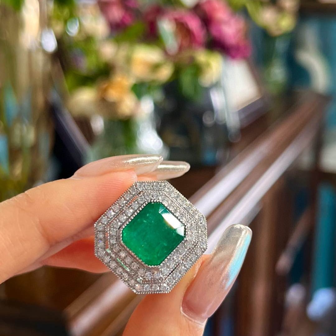 14k Gold 7.62 Ctw Natural Emerald & Diamond Ring: Ref:230994147 // gold content:14k gold // ring size:7. 25us // // main gemstone:emerald // shape:octagonal // carat weight:6. 88ct // color:green // treatment:natural // // adjacent gemstone 2 : diamo