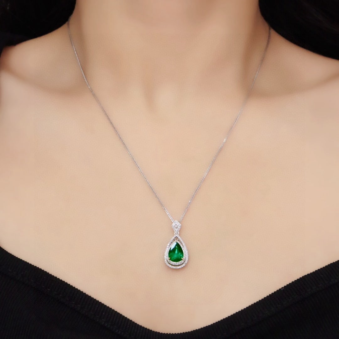 14k Gold 2.12 Ctw Vivid Green Natural Emerald & Diamond Pendant( Without Chain ) - 2