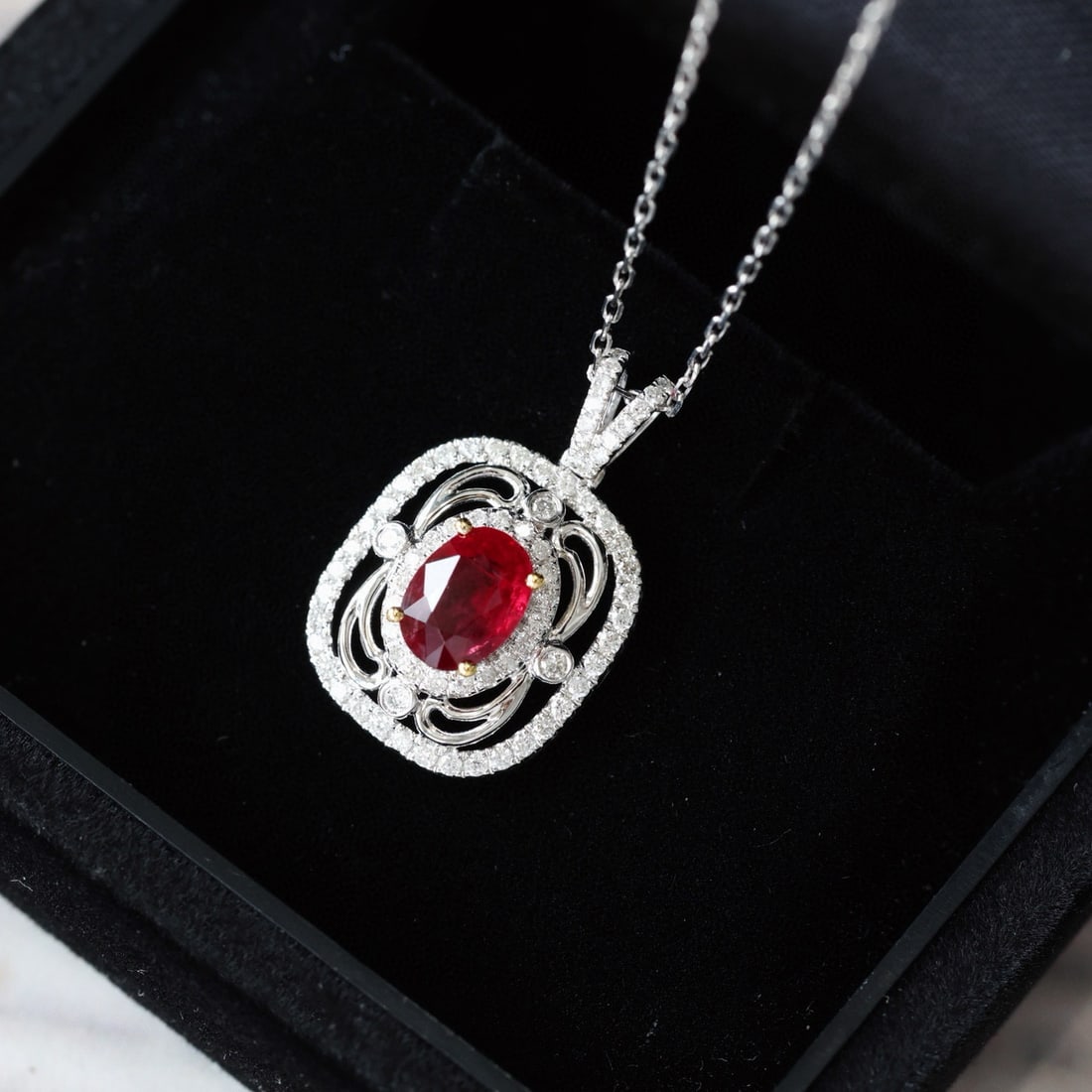 14k Gold 1.29 Ctw Vivid Red Natural Ruby & Diamond Pendant( Without Chain ): Ref:230994157 // gold content:14k gold // main gemstone:ruby // shape:oval // carat weight:0. 94ct // color:vivid red // treatment:natural // // adjacent gemstone 2 : diamond // shape:round // carat