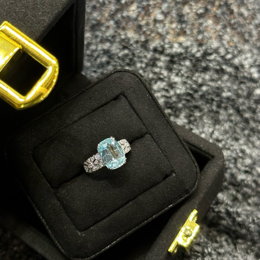 14k Gold 3.55 Ct Natural Aquamarine & Diamond Ring - 2