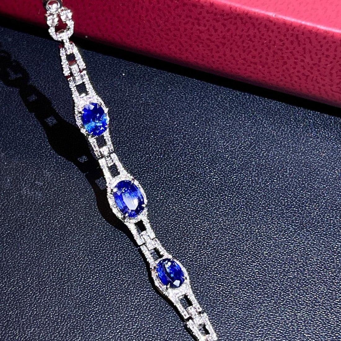 14k Gold 2.00 Ctw Natural Sapphire & Diamond Bracelet - 3