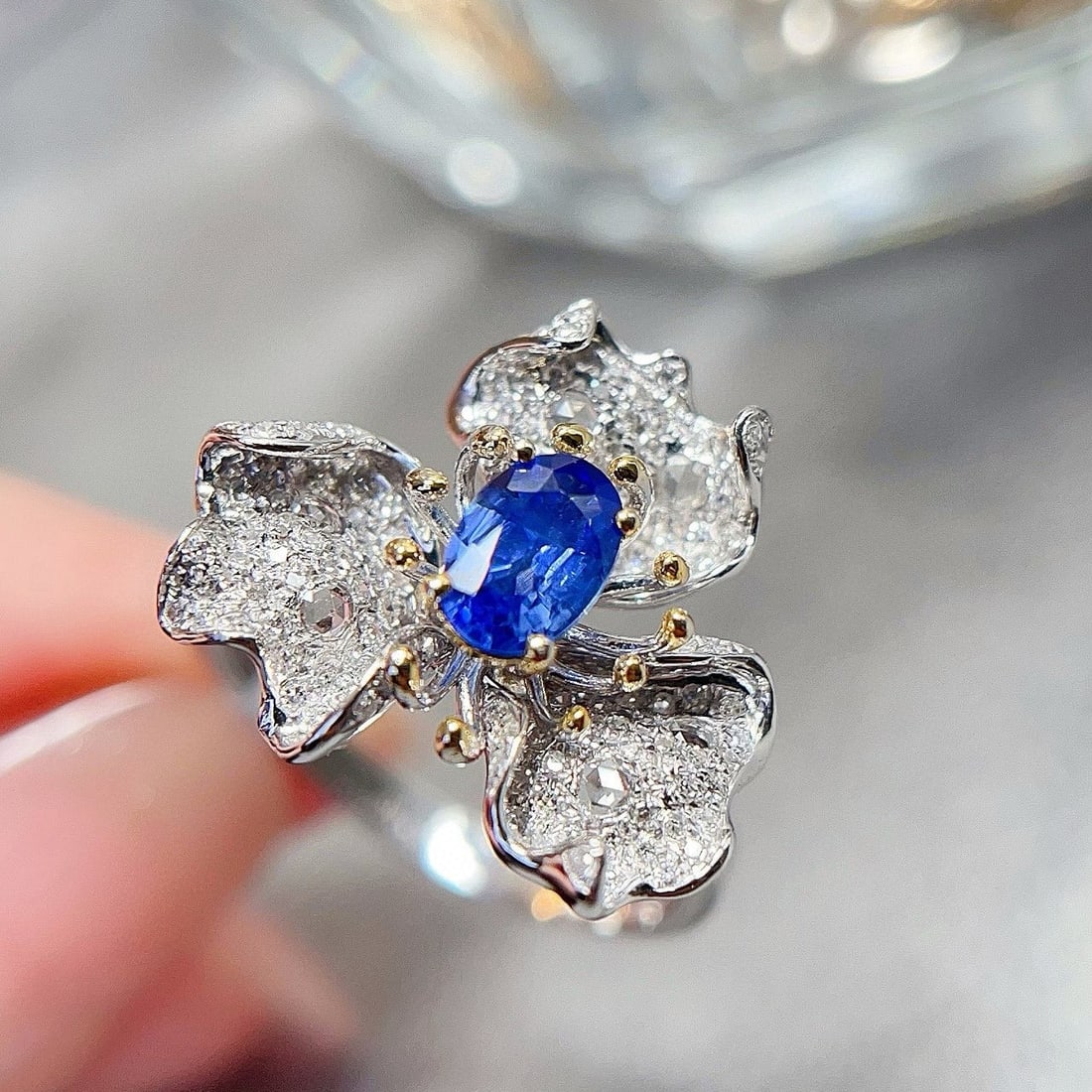 14k Gold 0.7 Ct Natural Sapphire & Diamond & Sapphire Ring - 2