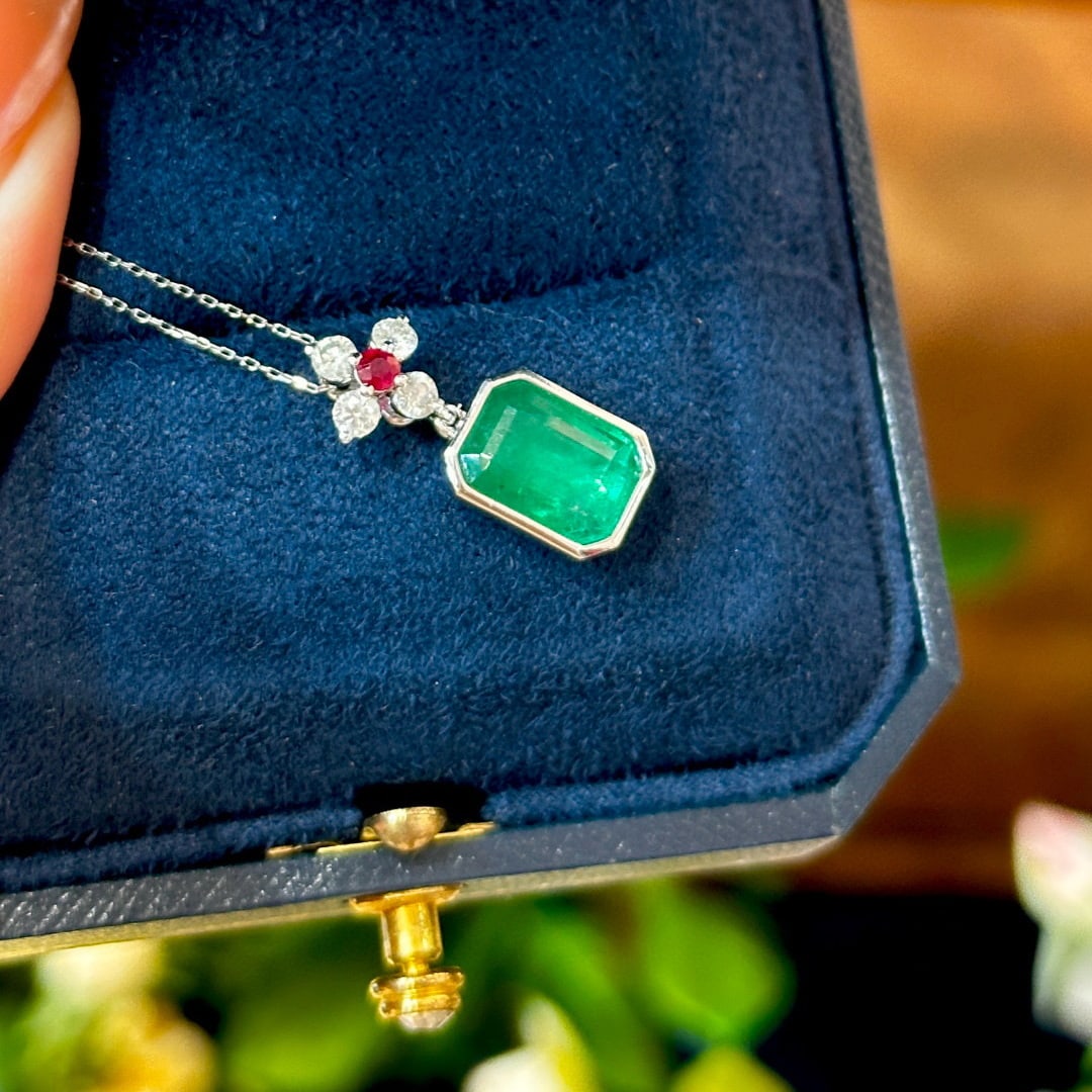 14k Gold 4.25 Ctw Natural Emerald & Diamond Pendant( Without Chain ) - 5