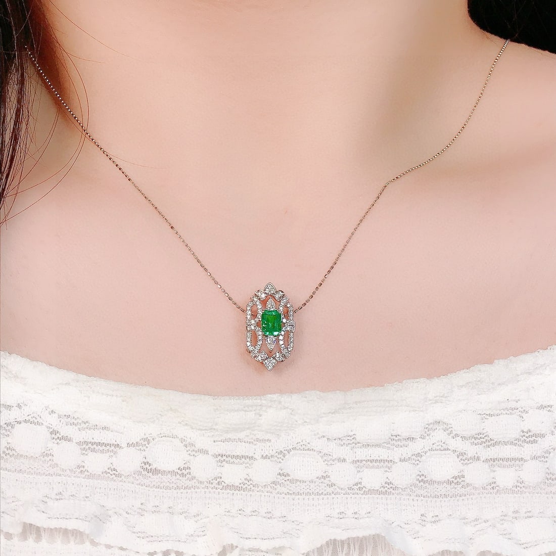 14k Gold 0.81 Ctw Vivid Green Natural Emerald & Diamond Bangle/pendant( Without Chain ) - 5