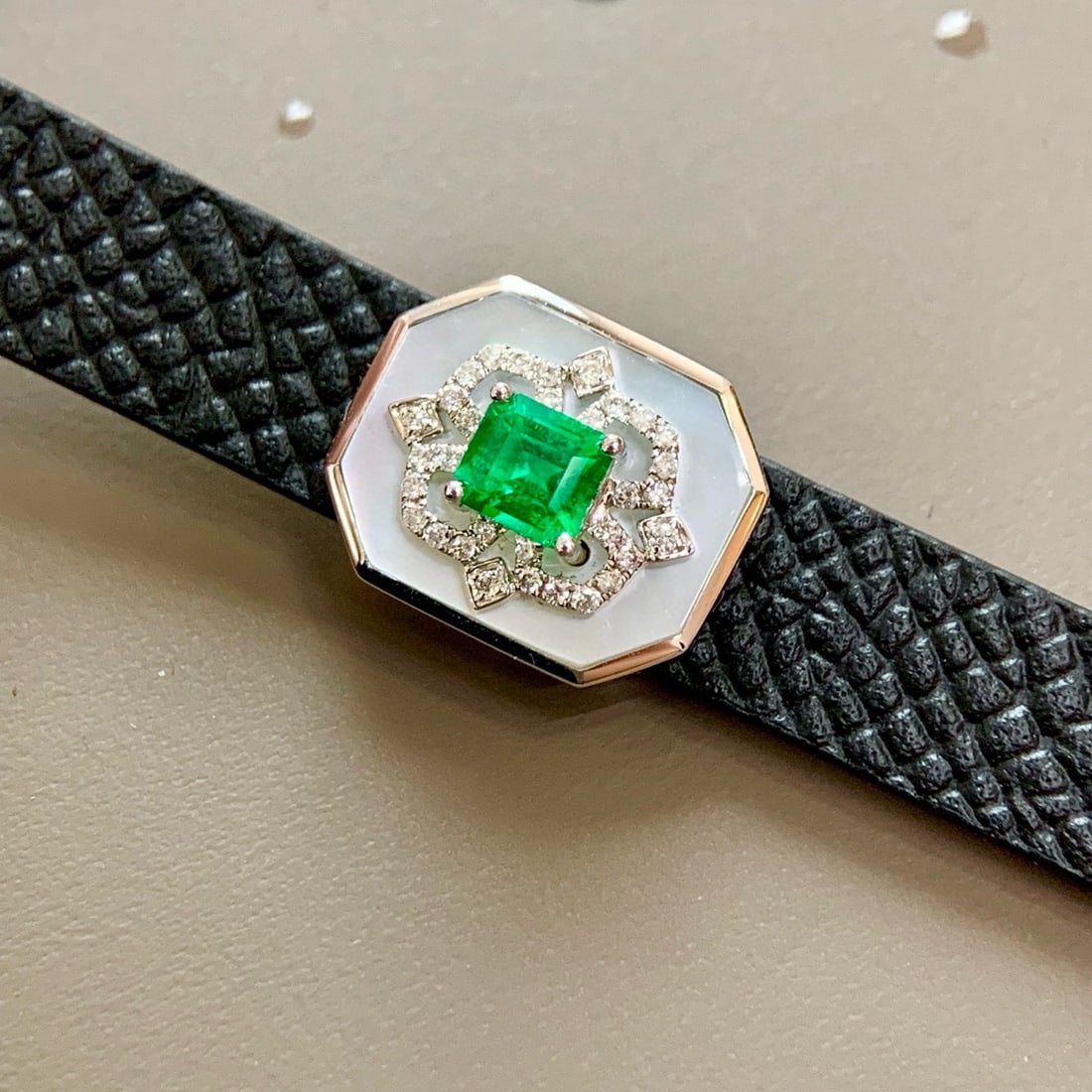 14k Gold 0.43 Ctw Vivid Green Natural Emerald & Diamond Bangle/pendant( Without Chain ) - 2