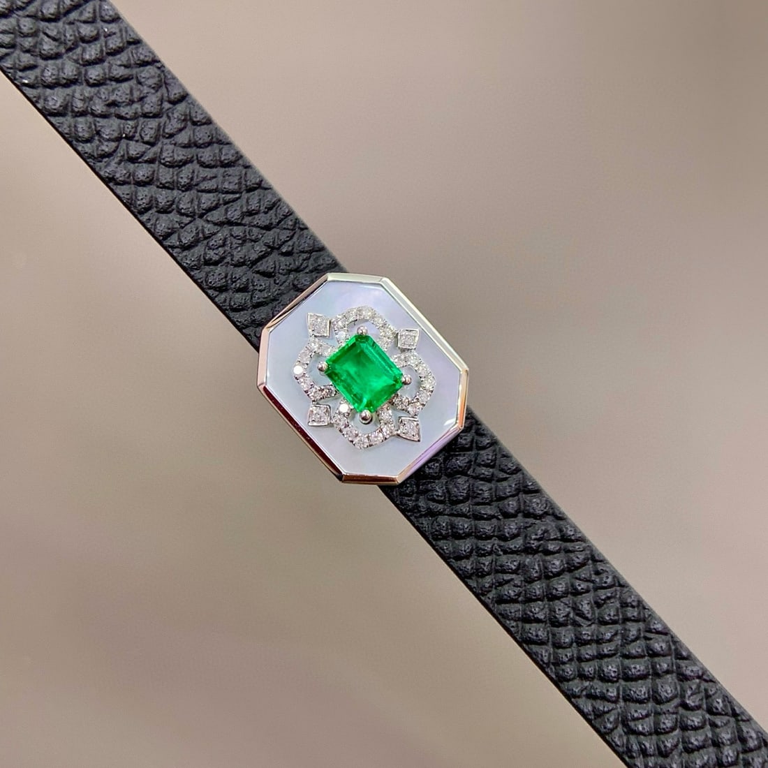 14k Gold 0.43 Ctw Vivid Green Natural Emerald & Diamond Bangle/pendant( Without Chain ) - 4