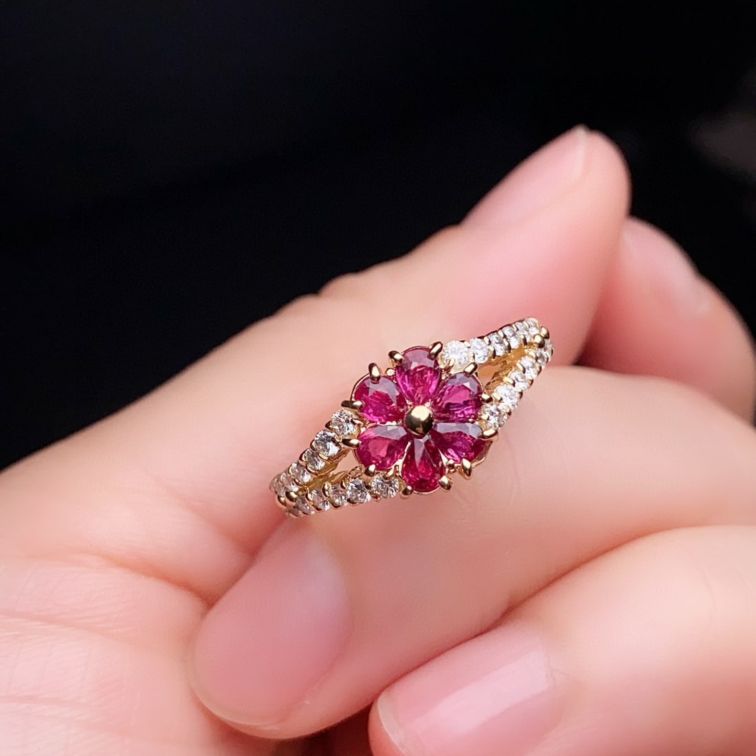 14k Gold 1.04 Ctw Natural Ruby & Diamond Ring - 3